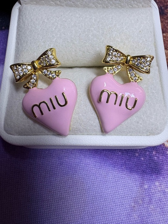 None Jewelry - MIU Pink Heart Drop Earrings with Gold Crystal Bow NEW